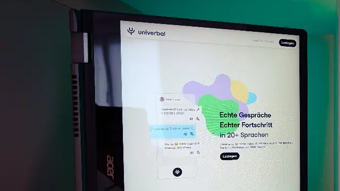 Univerbal Website auf einem Chromebook gezeigt